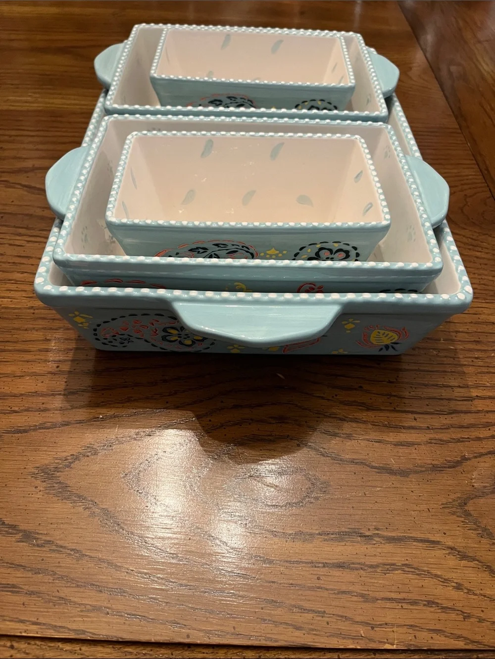 5 piece bakeware set with floral paisley design